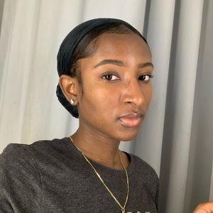 Meet your Posher, Christie